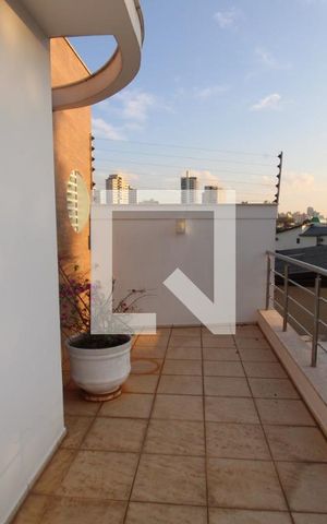 Casa à venda com 250m², 4 quartos e 4 vagasVaranda