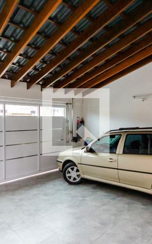 Casa à venda com 172m², 3 quartos e 2 vagas Casa à venda com 172m², 3 quartos e 2 vagasGaragem