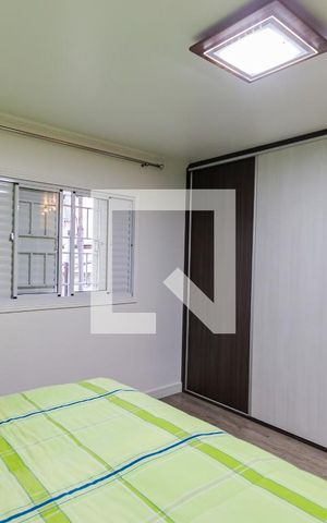 Casa à venda com 172m², 3 quartos e 2 vagas Casa à venda com 172m², 3 quartos e 2 vagasSuíte