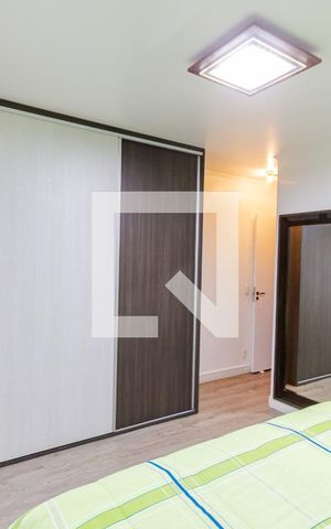 Casa à venda com 172m², 3 quartos e 2 vagas Casa à venda com 172m², 3 quartos e 2 vagasSuíte