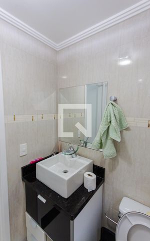 Casa à venda com 172m², 3 quartos e 2 vagas Casa à venda com 172m², 3 quartos e 2 vagasLavabo