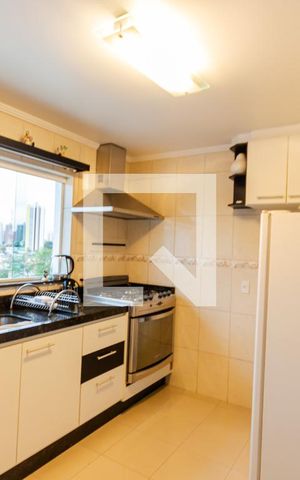 Casa à venda com 172m², 3 quartos e 2 vagas Casa à venda com 172m², 3 quartos e 2 vagasCozinha