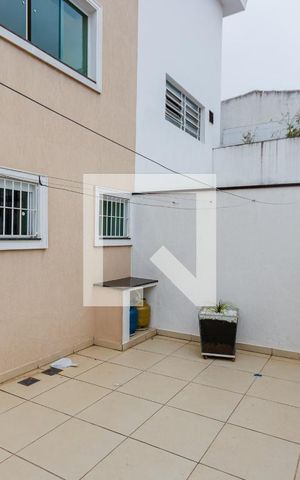 Casa à venda com 172m², 3 quartos e 2 vagas Casa à venda com 172m², 3 quartos e 2 vagasQuintal