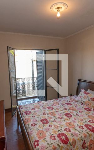 Casa à venda com 293m², 4 quartos e 3 vagas Casa à venda com 293m², 4 quartos e 3 vagasQuarto 2