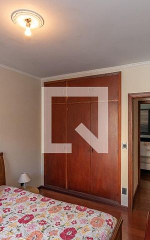 Casa à venda com 293m², 4 quartos e 3 vagas Casa à venda com 293m², 4 quartos e 3 vagasQuarto 2