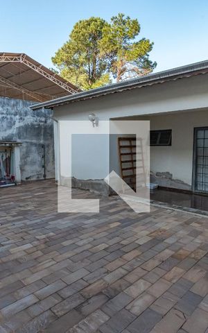 Casa à venda com 293m², 4 quartos e 3 vagas Casa à venda com 293m², 4 quartos e 3 vagasQuintal