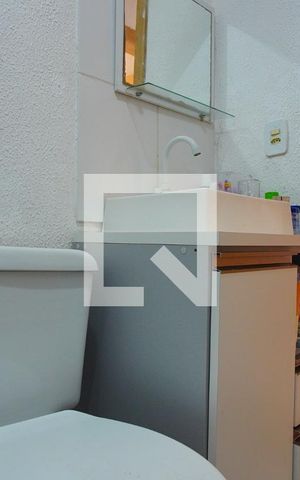 Apartamento à venda com 42m², 2 quartos e 1 vagaBanheiro Corredor
