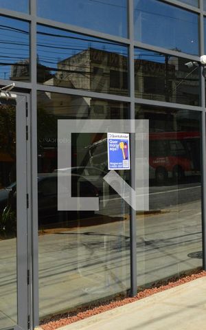 Studio para alugar com 28m², 1 quarto e sem vagaFachada + Plaquinha
