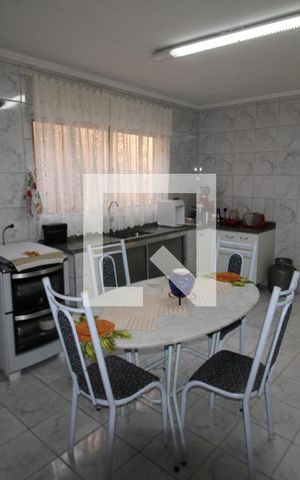 Casa à venda com 144m², 4 quartos e 1 vagaCasa 2 Cozinha