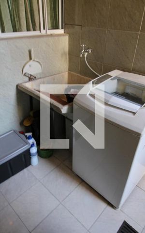 Casa à venda com 144m², 4 quartos e 1 vagaCasa 2  Lavanderia