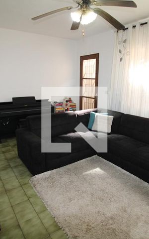 Casa à venda com 144m², 4 quartos e 1 vagaCasa 2 - Sala