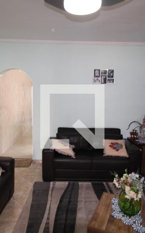Casa à venda com 144m², 4 quartos e 1 vagaSala