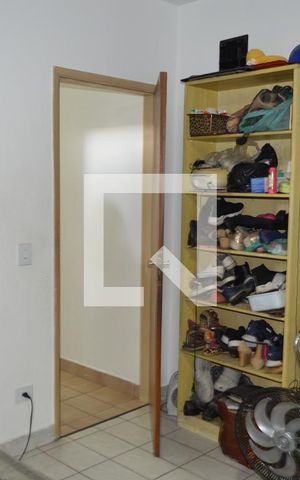 Casa à venda com 114m², 5 quartos e 1 vagaSala