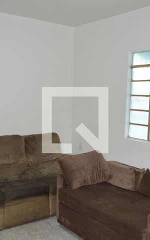 Casa à venda com 114m², 5 quartos e 1 vagaSala
