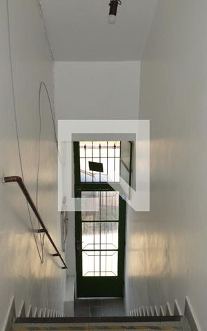 Casa à venda com 114m², 5 quartos e 1 vagaEntrada