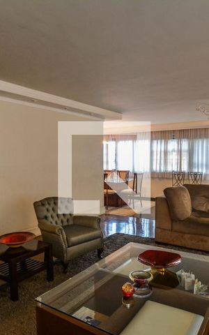 Apartamento à venda com 294m², 5 quartos e 2 vagasSala