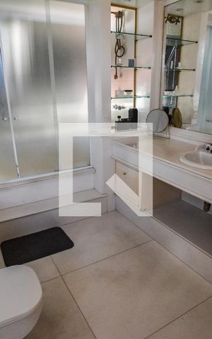 Apartamento à venda com 294m², 5 quartos e 2 vagasBanheiro da Suíte