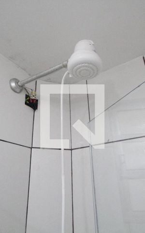 Casa de condomínio para alugar com 50m², 2 quartos e sem vagaBanheiro 