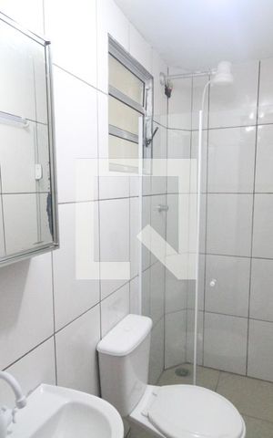 Casa de condomínio para alugar com 50m², 2 quartos e sem vagaBanheiro 