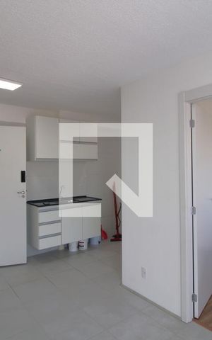 Apartamento para alugar com 38m², 2 quartos e 1 vagaSala