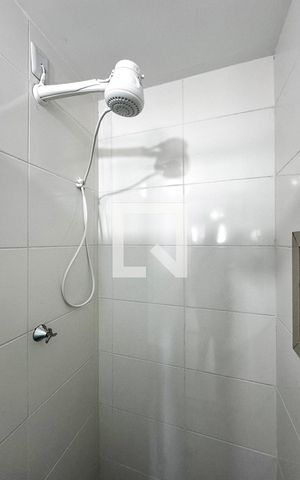 Apartamento para alugar com 34m², 2 quartos e sem vagaBanheiro