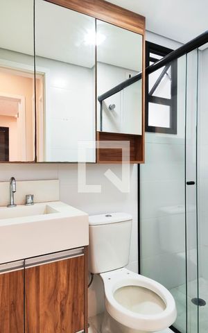 Apartamento à venda com 54m², 2 quartos e 1 vaga Apartamento à venda com 54m², 2 quartos e 1 vagaBanheiro Social