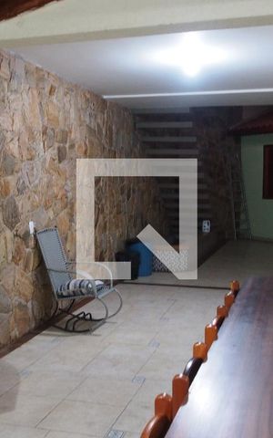 Casa à venda com 260m², 4 quartos e 1 vagaQuintal interno