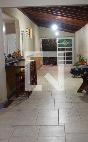 Casa à venda com 260m², 4 quartos e 1 vagaQuintal interno
