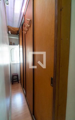 Casa à venda com 142m², 3 quartos e 3 vagas Casa à venda com 142m², 3 quartos e 3 vagasCloset do quarto 1
