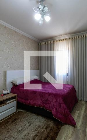 Casa à venda com 328m², 4 quartos e 4 vagas Casa à venda com 328m², 4 quartos e 4 vagasQuarto - Casa 1