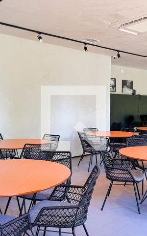 Studio à venda com 34m², 1 quarto e sem vagaSalão de Festas