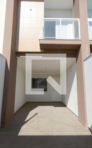 Casa à venda com 110m², 3 quartos e 2 vagasGaragem