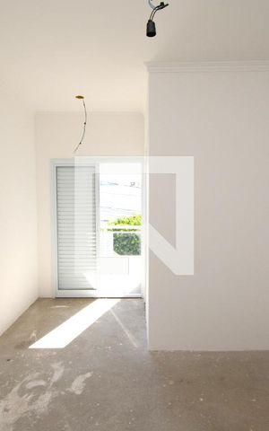 Casa à venda com 110m², 3 quartos e 2 vagasSuíte