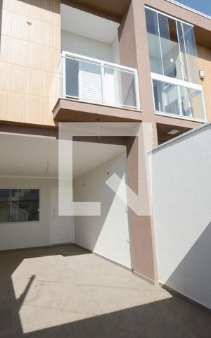 Casa à venda com 110m², 3 quartos e 2 vagasGaragem