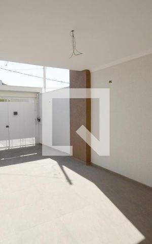 Casa à venda com 110m², 3 quartos e 2 vagasGaragem