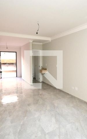 Casa à venda com 110m², 3 quartos e 2 vagasSala