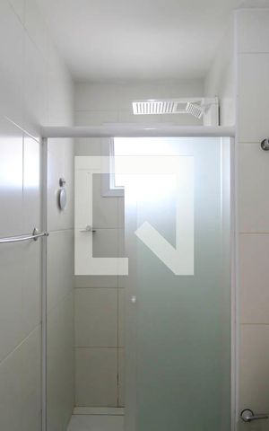 Apartamento à venda com 53m², 2 quartos e 1 vaga Apartamento à venda com 53m², 2 quartos e 1 vagaBanheiro
