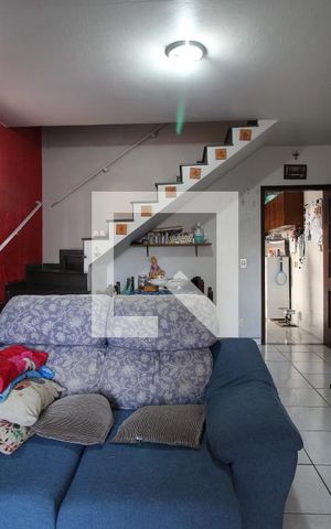 Casa à venda com 250m², 3 quartos e 3 vagasSala