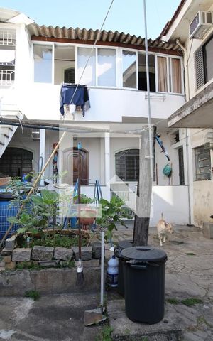 Casa à venda com 250m², 3 quartos e 3 vagasÁrea Externa