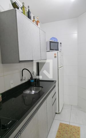 Apartamento à venda com 60m², 1 quarto e sem vaga Apartamento à venda com 60m², 1 quarto e sem vagaCozinha