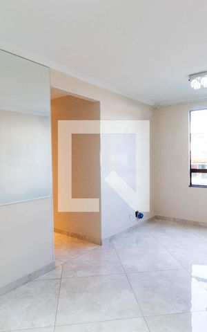 Apartamento para alugar com 37m², 2 quartos e 1 vaga Apartamento para alugar com 37m², 2 quartos e 1 vagaSala