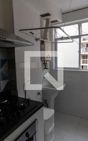 Apartamento à venda com 60m², 2 quartos e 1 vaga Apartamento à venda com 60m², 2 quartos e 1 vagaCozinha