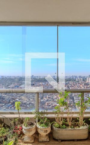 Apartamento à venda com 298m², 4 quartos e 4 vagas Apartamento à venda com 298m², 4 quartos e 4 vagasVaranda