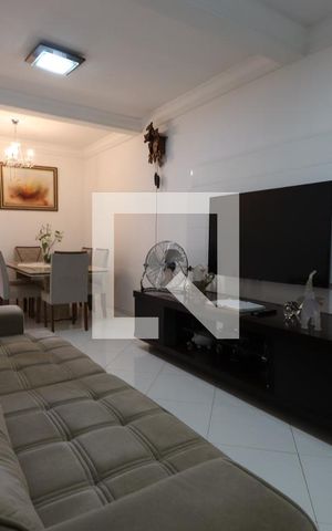 Casa à venda com 336m², 3 quartos e 2 vagasSala