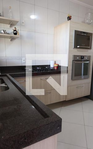 Casa à venda com 336m², 3 quartos e 2 vagasCopa/Cozinha