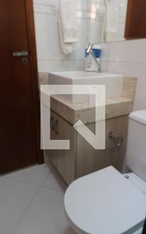 Casa à venda com 336m², 3 quartos e 2 vagasBanheiro Social