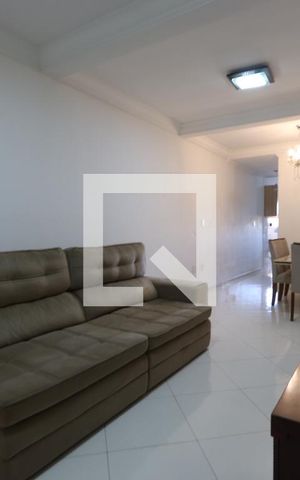 Casa à venda com 336m², 3 quartos e 2 vagasSala