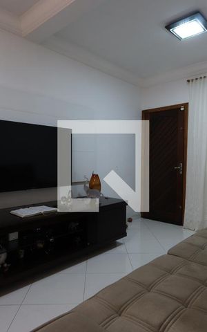 Casa à venda com 336m², 3 quartos e 2 vagasSala