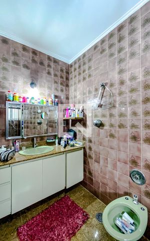 Casa à venda com 420m², 5 quartos e 11 vagasBanheiro da Suíte