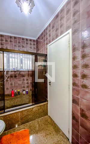 Casa à venda com 420m², 5 quartos e 11 vagasBanheiro da Suíte